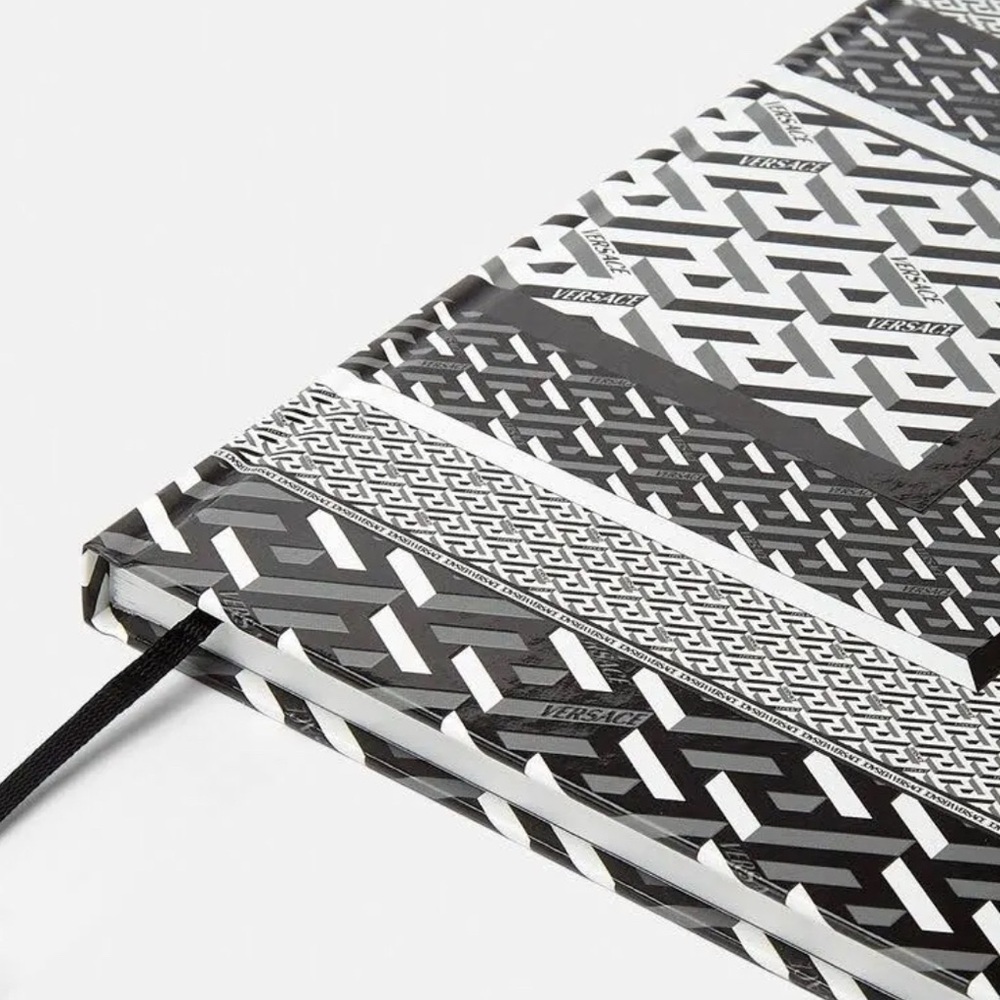 NEW VERSACE Signature Graphic Greca Print Black & White Notebook Table Decor - Picture 4 of 10